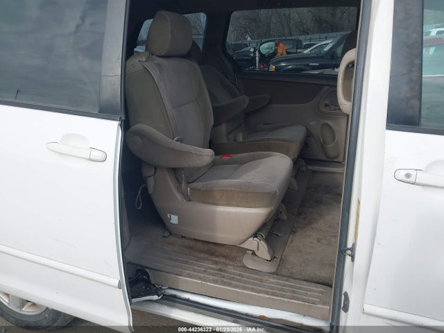 2005 TOYOTA SIENNA 5TDZA23C55S327925 Photo 7
