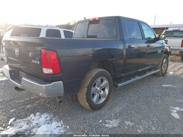 2017 RAM 1500 1C6RR7LG6HS559543 Photo 3