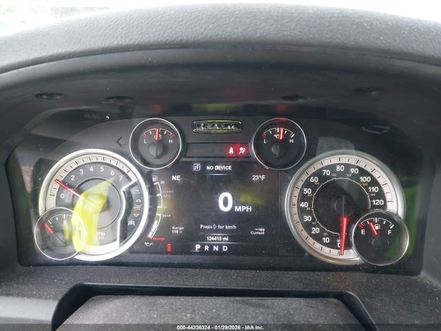 2017 RAM 1500 1C6RR7LG6HS559543 Photo 6