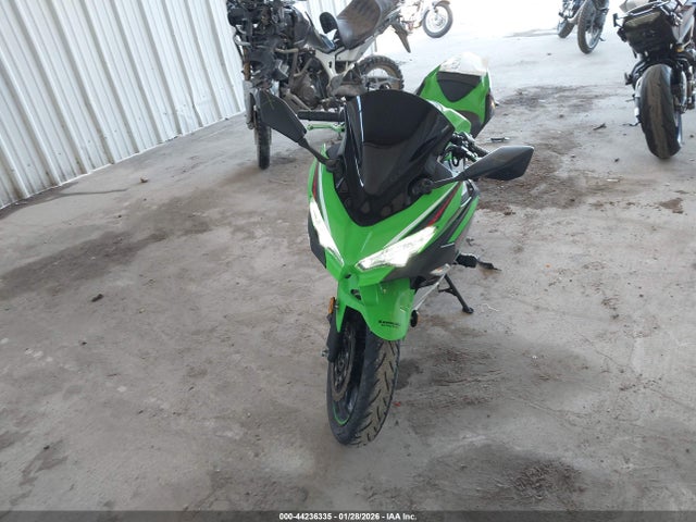 JKAEXKG18NDAF7227 Kawasaki EX400