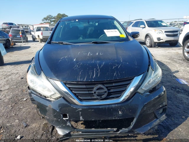 2017 Nissan Altima 2.5 Sr მანქანა იყიდება აუქციონზე, vin: 1N4AL3AP4HC246087, აუქციონის ნომერი: 44236346