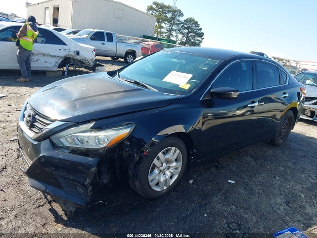 2017 Nissan Altima 2.5 Sr მანქანა იყიდება აუქციონზე, vin: 1N4AL3AP4HC246087, აუქციონის ნომერი: 44236346