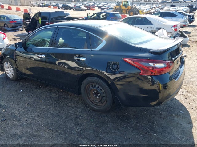 2017 Nissan Altima 2.5 Sr მანქანა იყიდება აუქციონზე, vin: 1N4AL3AP4HC246087, აუქციონის ნომერი: 44236346