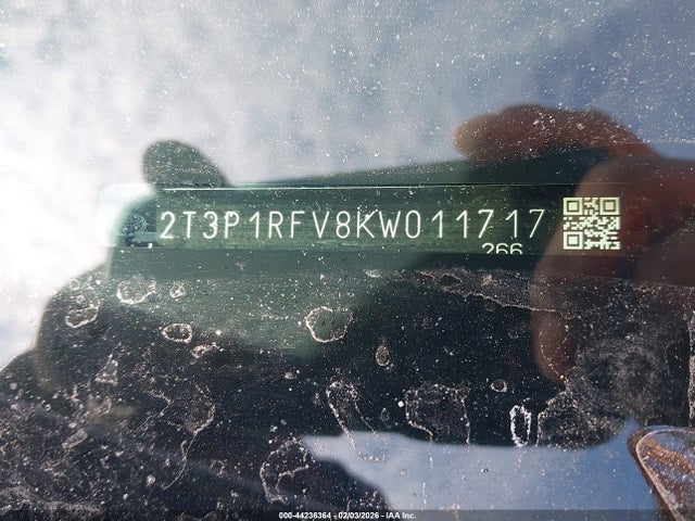 2T3P1RFV8KW011717 Toyota Rav4 Xle