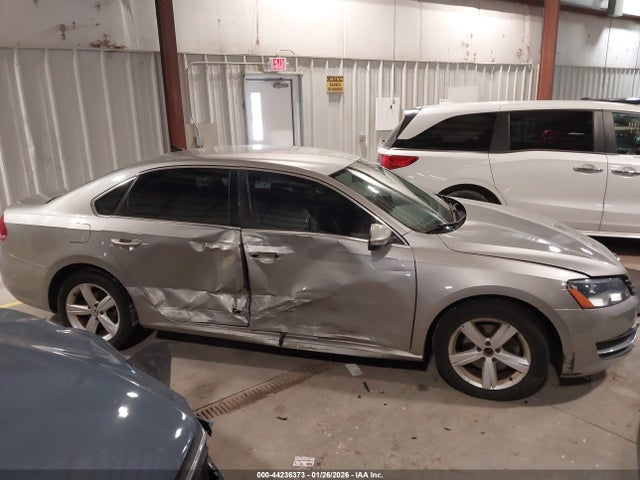 Aukcja sprzedaży 2012 Volkswagen Passat 2.5l Se, vin: 1VWBH7A30CC098322, numer aukcji: 44236373