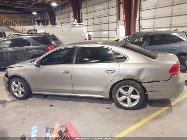 Aukcja sprzedaży 2012 Volkswagen Passat 2.5l Se, vin: 1VWBH7A30CC098322, numer aukcji: 44236373