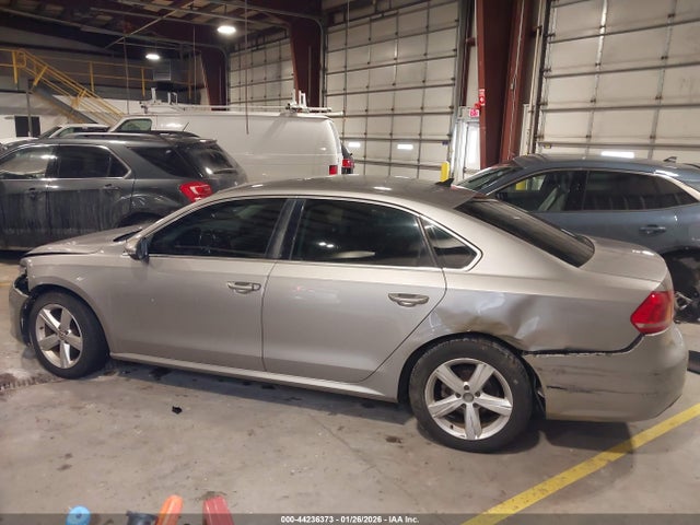 Aukcja sprzedaży 2012 Volkswagen Passat 2.5l Se, vin: 1VWBH7A30CC098322, numer aukcji: 44236373