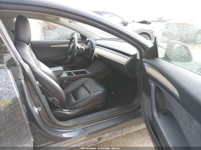 2022 TESLA MODEL 3 5YJ3E1EB1NF190947 Photo 4