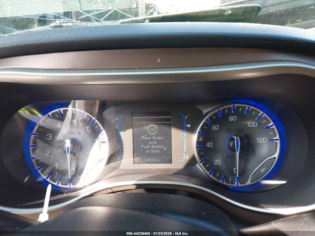 2018 CHRYSLER PACIFICA 2C4RC1FG3JR126109 Photo 6