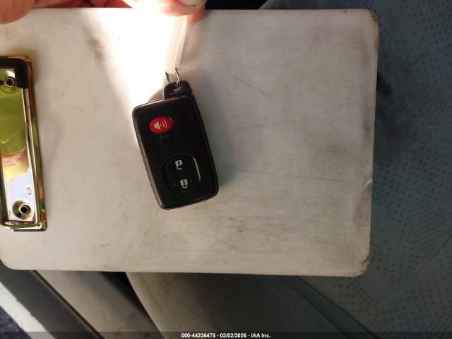 Toyota Prius V Three 2014 JTDZN3EU5EJ008182 Image 11