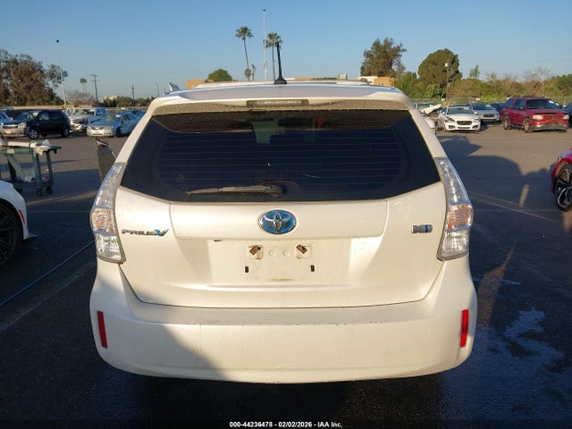Toyota Prius V Three 2014 JTDZN3EU5EJ008182 Image 17
