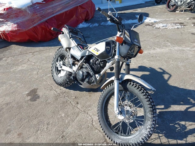 JYA3AWE06JA158324 Yamaha TW200