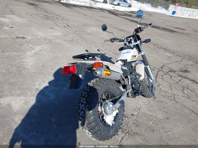 JYA3AWE06JA158324 Yamaha TW200