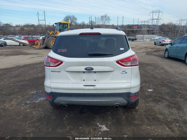 1FMCU9GX9GUA80485 Ford ESCAPE SE