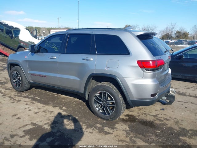 2018 JEEP GRAND CHEROKEE 1C4RJFLGXJC344225 Photo 2