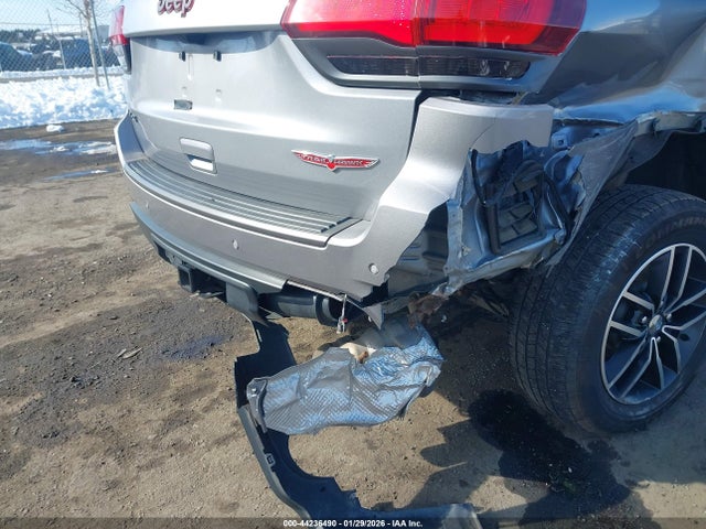 2018 JEEP GRAND CHEROKEE 1C4RJFLGXJC344225 Photo 5