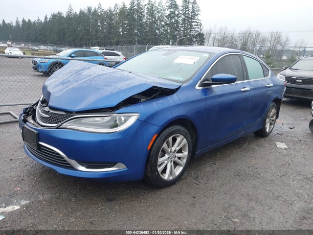 Chrysler 200 Limited 2016 1C3CCCAB3GN105882 Image 2
