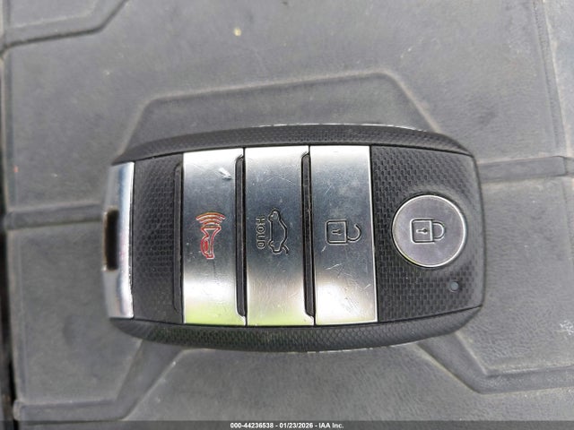 2017 Kia Optima Plug-in Hybrid Ex მანქანა იყიდება აუქციონზე, vin: KNAGV4LD0H5007807, აუქციონის ნომერი: 44236538