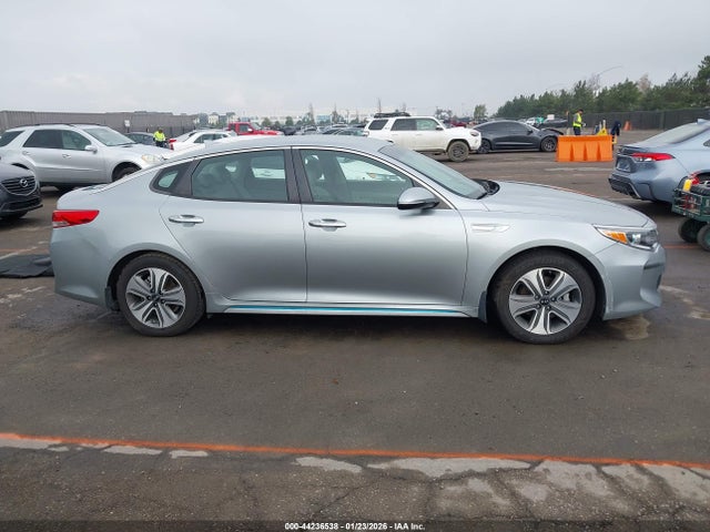 2017 Kia Optima Plug-in Hybrid Ex მანქანა იყიდება აუქციონზე, vin: KNAGV4LD0H5007807, აუქციონის ნომერი: 44236538