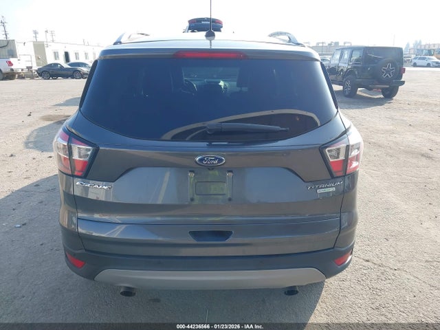 1FMCU0J98HUD11920 Ford Escape Titanium