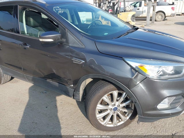 1FMCU0J98HUD11920 Ford Escape Titanium