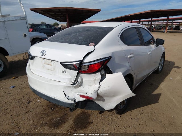 3MYDLBYV2HY184655 Toyota YARIS IA