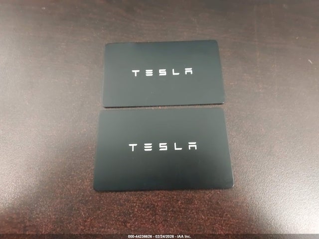 2024 TESLA MODEL Y 7SAYGDEEXRA323125 Photo 10