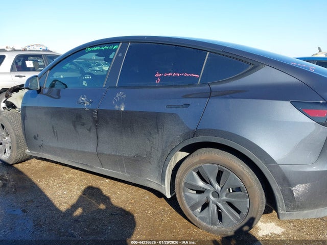 7SAYGDEEXRA323125 Tesla Model Y Long Range Dual Motor All-wheel Drive