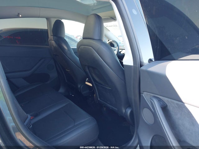 2024 TESLA MODEL Y 7SAYGDEEXRA323125 Photo 7