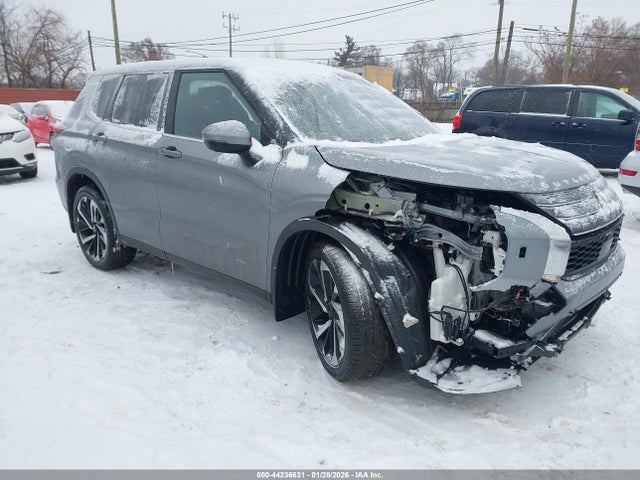2023 MITSUBISHI OUTLANDER JA4J4UA82PZ061256 Photo 0