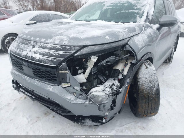 2023 MITSUBISHI OUTLANDER JA4J4UA82PZ061256 Photo 5