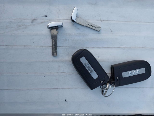 ZACCJBBBXHPG00115 Jeep Renegade Altitude 4x4