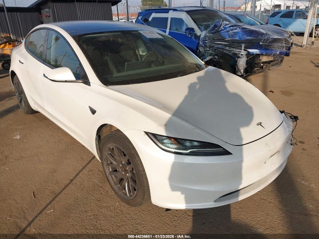 2024 TESLA MODEL 3 5YJ3E1EB6RF733599 Photo 0