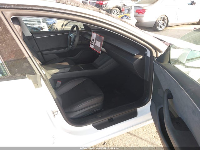 2024 TESLA MODEL 3 5YJ3E1EB6RF733599 Photo 4