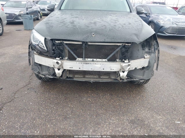 WDC0G4KB0JV084692 Mercedes-Benz Glc 300 4matic
