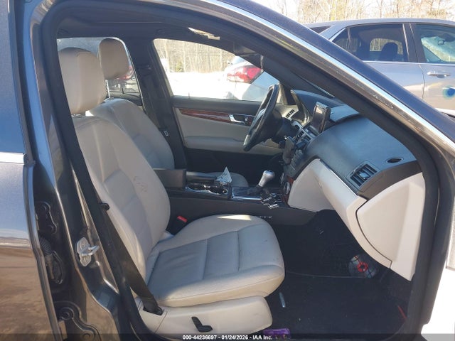 Aukcja sprzedaży 2011 Mercedes-benz C 300 Sport 4matic, vin: WDDGF8BB2BR141652, numer aukcji: 44236697
