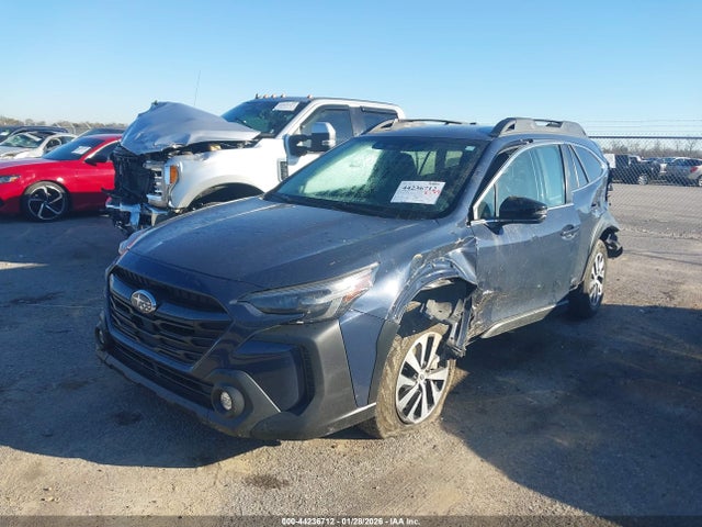 44236712 :رقم المزاد ، 4S4BTACC2P3172563 vin ، 2023 Subaru Outback Premium مزاد بيع
