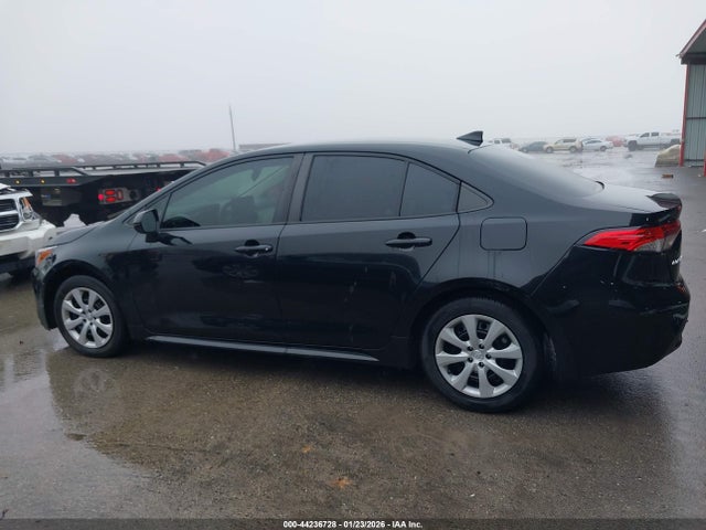 Toyota COROLLA LE 2022 5YFEPMAE1NP344730 Image 14