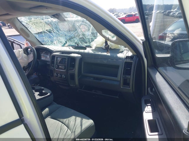44236729 :رقم المزاد ، 1C6RR6FG3DS643674 vin ، 2013 Ram 1500 Tradesman مزاد بيع