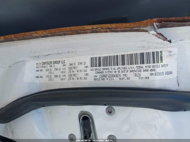 44236729 :رقم المزاد ، 1C6RR6FG3DS643674 vin ، 2013 Ram 1500 Tradesman مزاد بيع