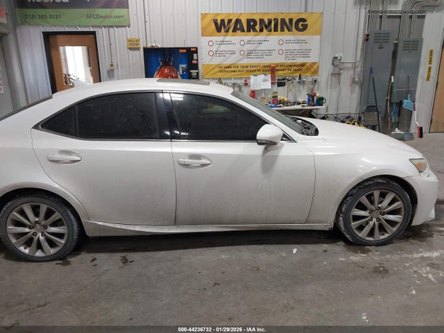 Продаж на аукціоні авто 2014 Lexus Is 250, vin: JTHBF1D20E5031847, номер лоту: 44236732