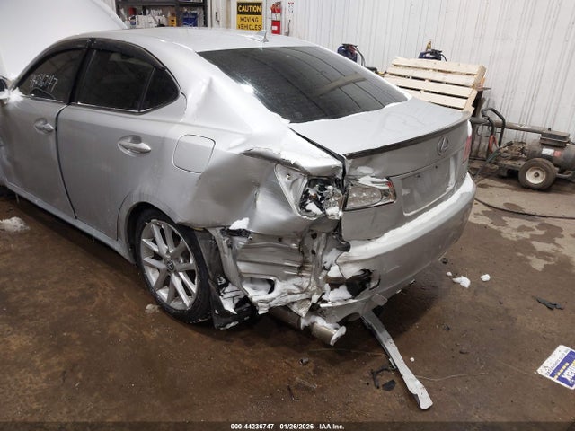2011 LEXUS IS 350 JTHCE5C27B5000672 Photo 5