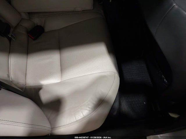 2011 LEXUS IS 350 JTHCE5C27B5000672 Photo 7