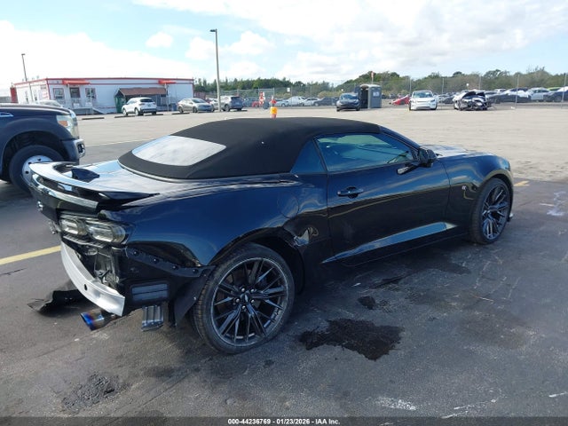 2024 CHEVROLET CAMARO 1G1FG3D7XR0103270 Photo 3