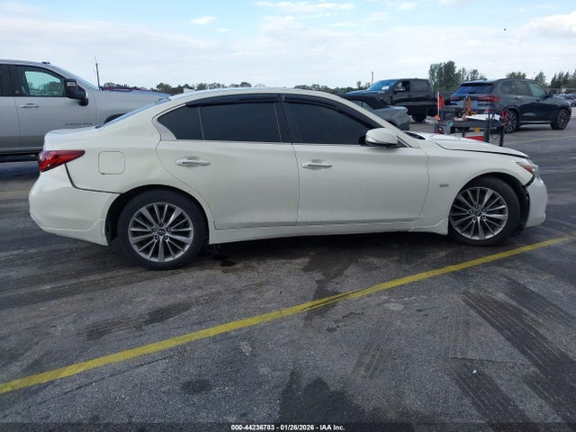 44236783 :رقم المزاد ، JN1EV7ARXJM438146 vin ، 2018 Infiniti Q50 3.0t Luxe مزاد بيع