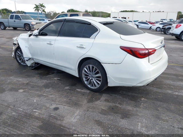 44236783 :رقم المزاد ، JN1EV7ARXJM438146 vin ، 2018 Infiniti Q50 3.0t Luxe مزاد بيع