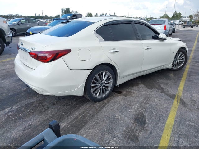 44236783 :رقم المزاد ، JN1EV7ARXJM438146 vin ، 2018 Infiniti Q50 3.0t Luxe مزاد بيع
