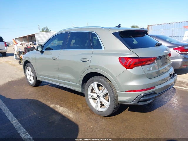 2022 AUDI Q3 WA1EECF31N1149958 Photo 2