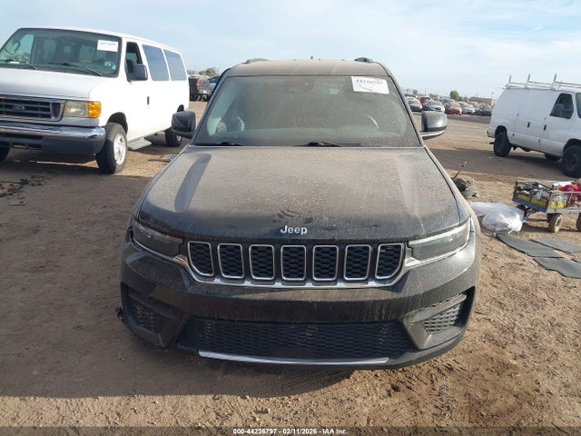 1C4RJGAG8N8630575 Jeep Grand Cherokee Laredo 4x2