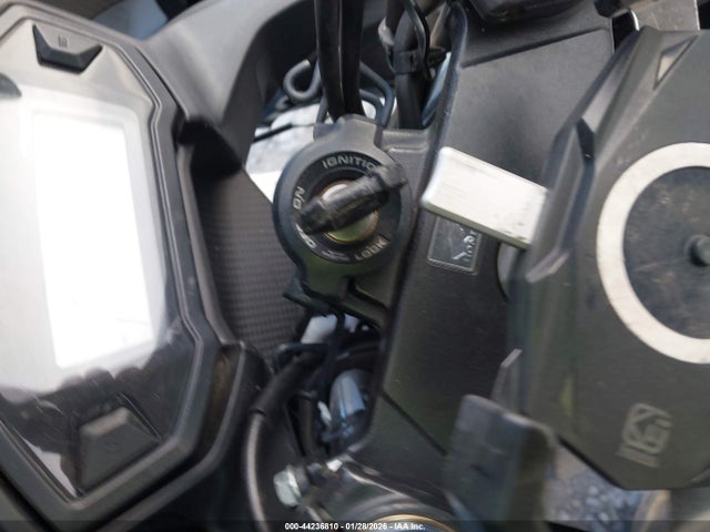 MLHPC446XG5301106 Honda Cbr500 R